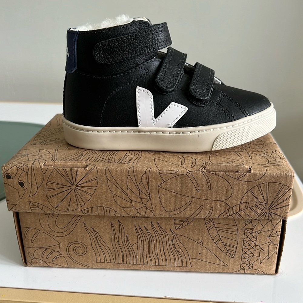 Veja Kids Esplar Fur Leather Sneaker
